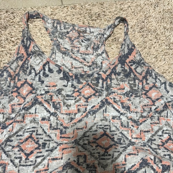 Maurice’s Tank Top with Geometric Pattern - Picture 1 of 3